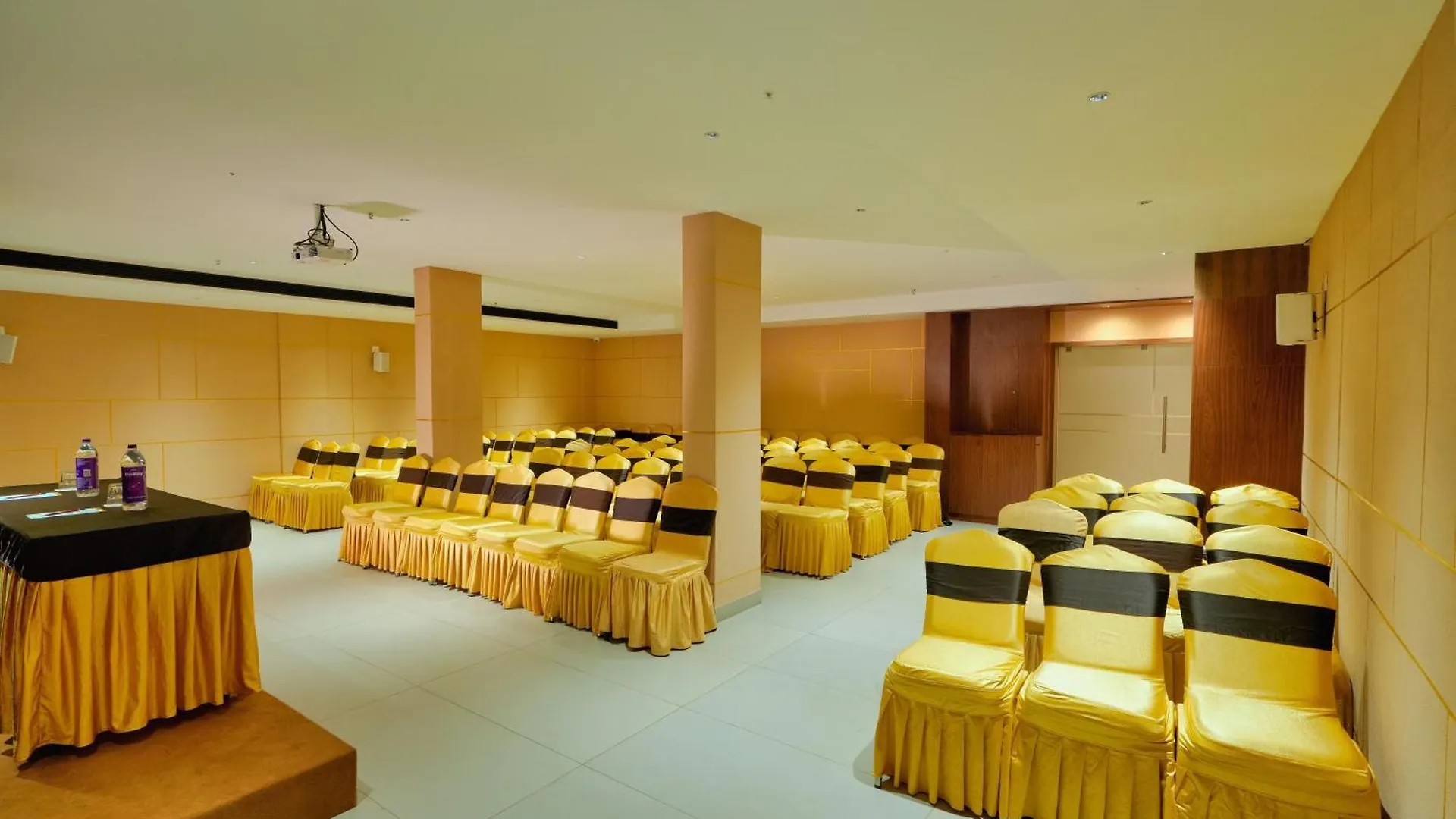 Mesta Hotel Салтэн-Батери 3*,  Индия