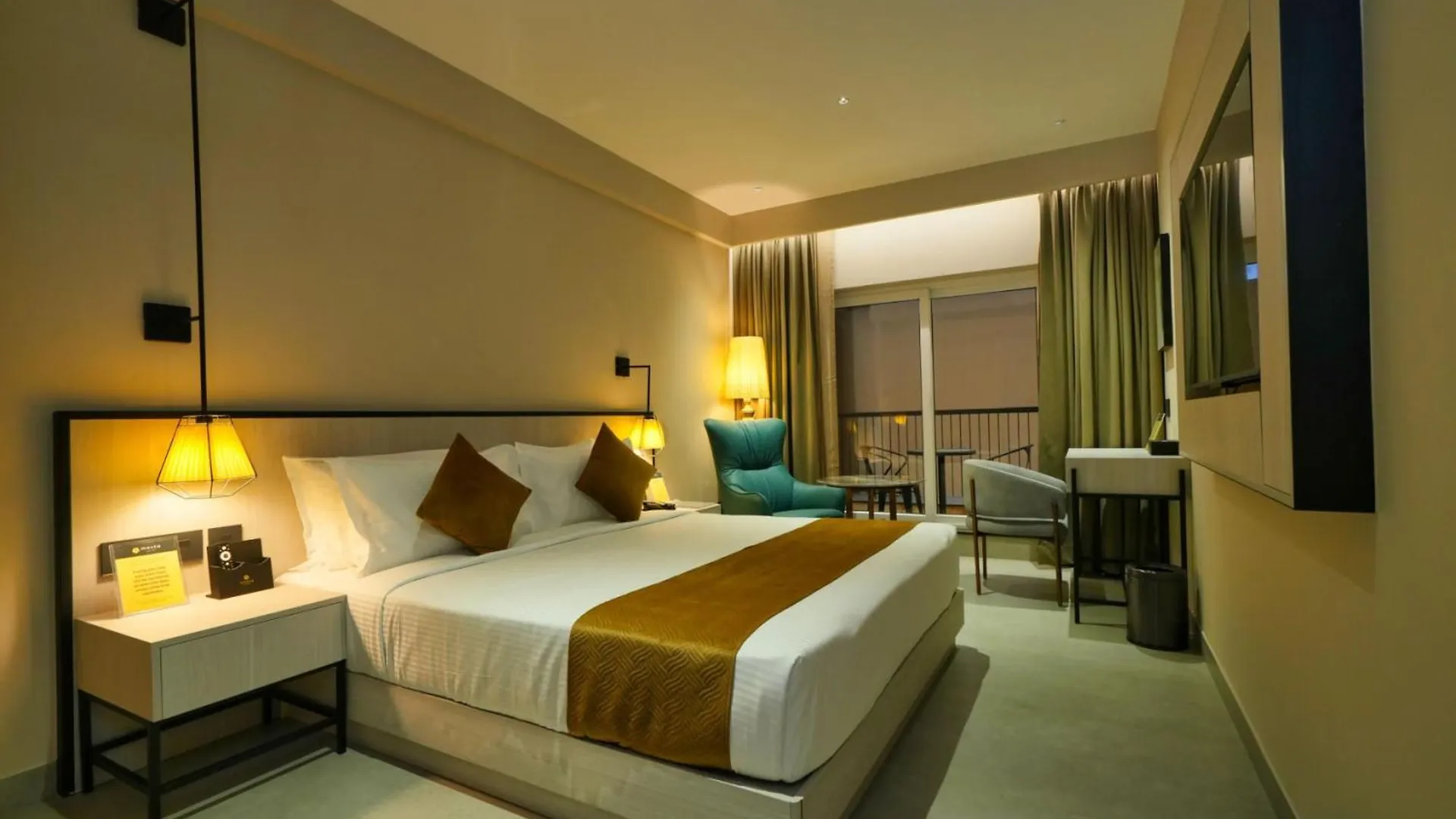 Mesta Hotel Салтэн-Батери