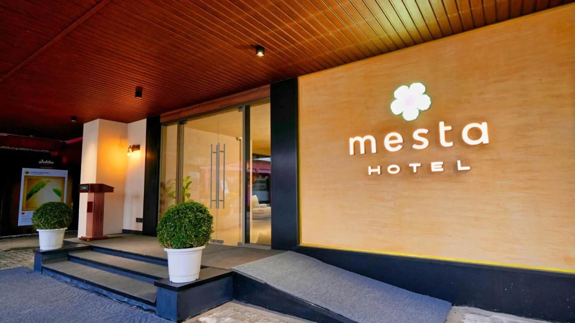 Mesta Hotel Салтэн-Батери